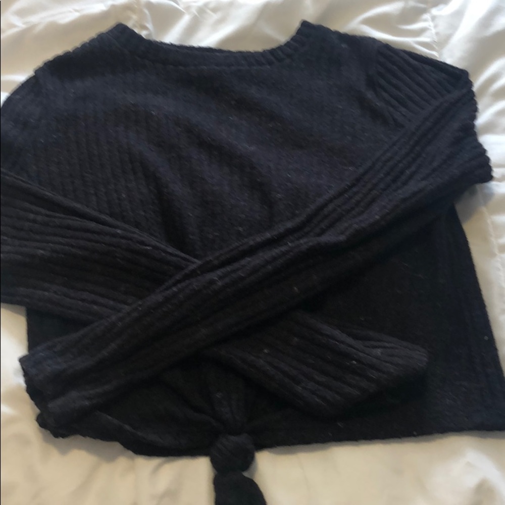 black cropped long sleeve